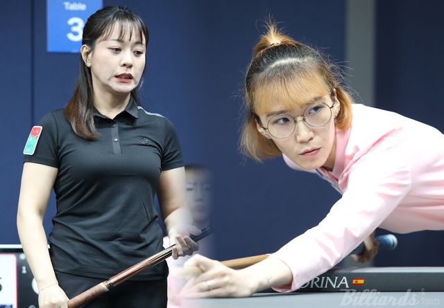 '98년생 복병' 김다희(오른쪽)가 '개막전 준우승' 이후 쾌조를 달리던 임경진(왼쪽)을 16강에서 3-1로 꺾고 2차 투어 '하나카드 LPBA 챔피언십' 8강에 진출했다.&nbsp; 사진=고양/이용휘 기자