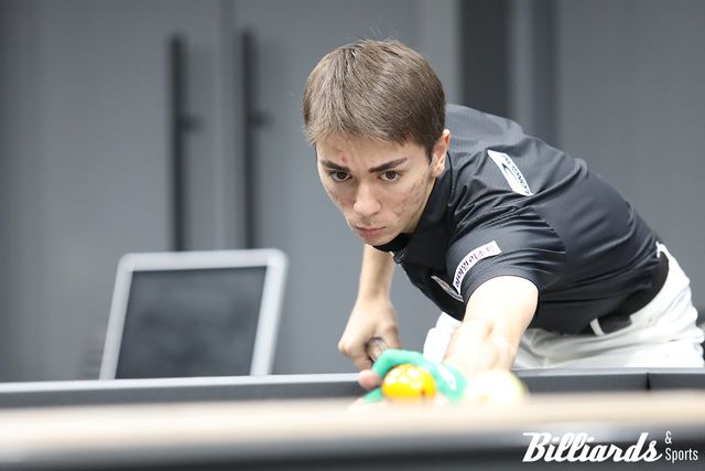 반면, 데뷔전에서 매서운 경기력으로 '10대 돌풍'을 주도한 부라크 하샤시는 32강에서 베트남의 응우옌프엉린에게 0-3으로 완패를 당하고 말았다.