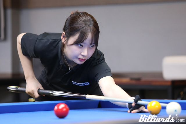 김보건이 '2024 월드 3쿠션 서바이벌 레이디스' 예선전에 출전했다.