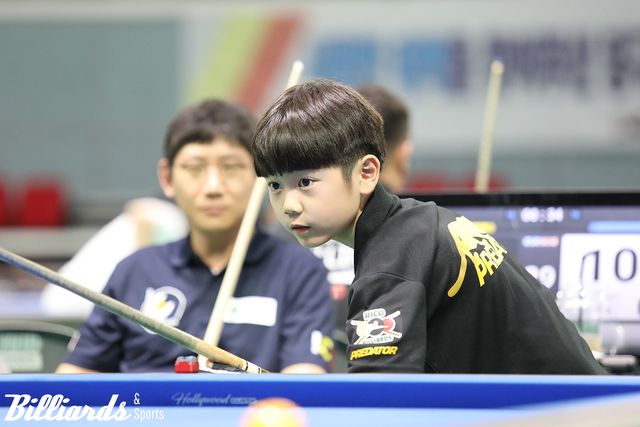 유태승은 조훈희를 10:5로 꺾고 32강에 올랐다.