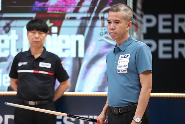 '세계랭킹 2위' 쩐뀌엣찌엔(베트남)은 한국의 김행직(전남)을 따돌리고 101점으로 조 1위에 올라 본선 2라운드에 올라갔다.&nbsp;