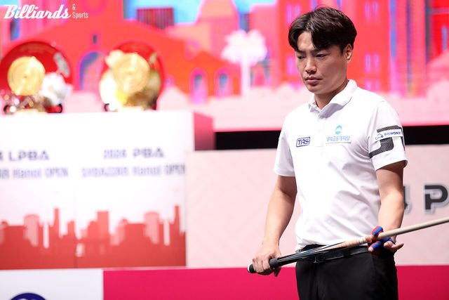 엄상필과 함께 우리금융캐피탈에서 뛰고 있는 강민구는 이번 준결승에서 처음으로 맞대결을 벌이게 됐다.&nbsp;