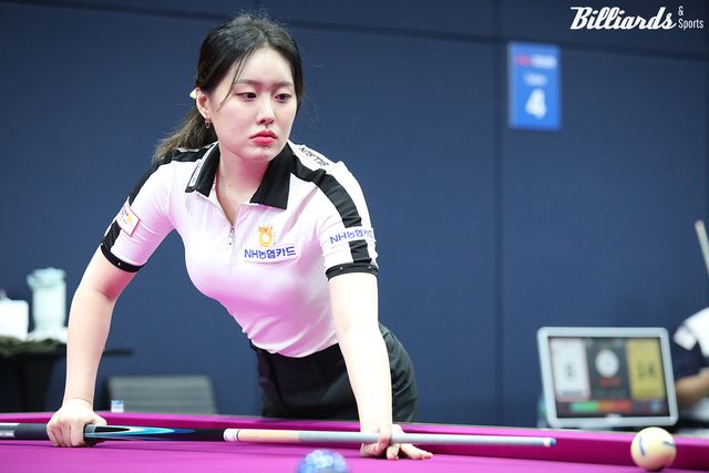 김보미는 김가영을 강공으로 정면돌파하며 4세트를 따내 2-2 동점에 성공했다.