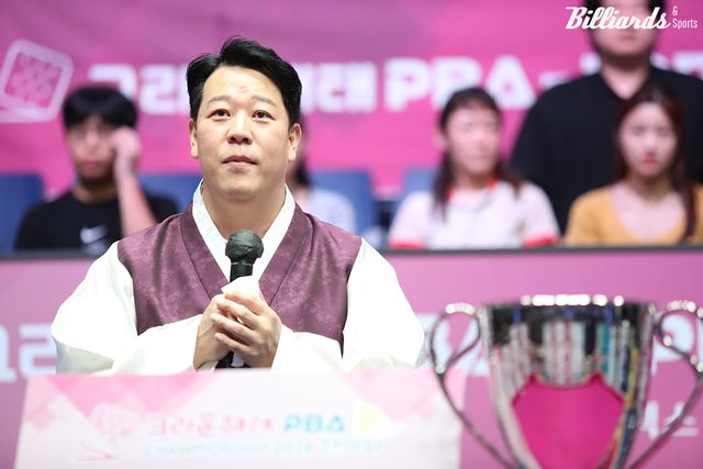 우승 소감을 밝히는 강동궁.