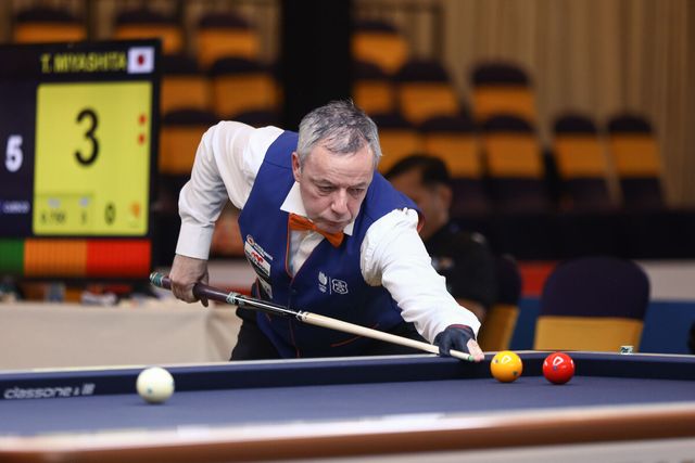 '세계랭킹 1위' 딕 야스퍼스(네덜란드)가 '제76회 빈투언 세계3쿠션선수권대회' 조별리그 첫날 어렵게 승리를 거두었다.&nbsp; 사진=SOOP 제공