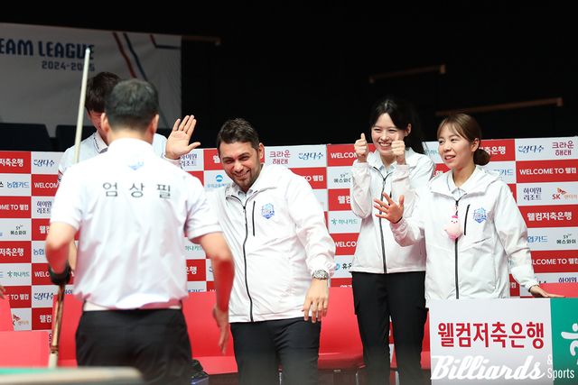 세트스코어 3-1에서 3-3까지 쫓긴 우리금융캐피탈은 주장 엄상필이 7세트 해결사로 나서 11:0으로 에스와이의 주장 황득희를 꺾고 승리를 완성했다.