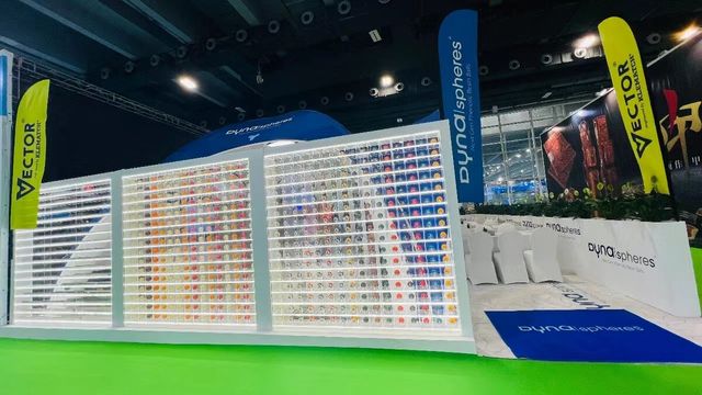 다이나스피어 부스.