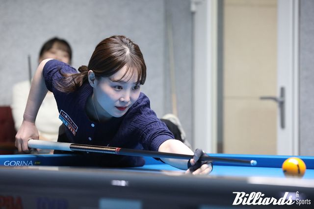 맏언니 강유진.