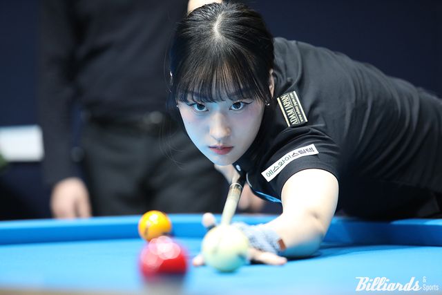 막판 뱅크 샷 두 방이 빗나가며 아쉽게 32강 진출에 실패한 장가연.