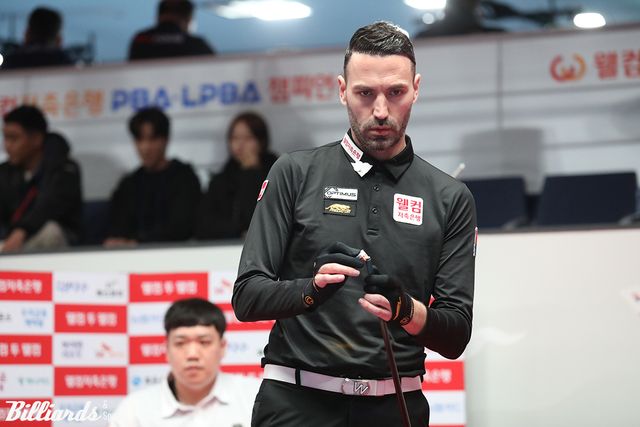 필리포스 카시도코스타스(웰컴저축은행)는 승부치기에서 선지훈을 꺾고 64강에 진출했다.