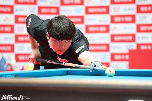 백민주(크라운해태)는 강지은(SK렌터카)을 꺾고 준결승에 진출하며, 김가영과 시즌 세 번째 승부를 벌인다.