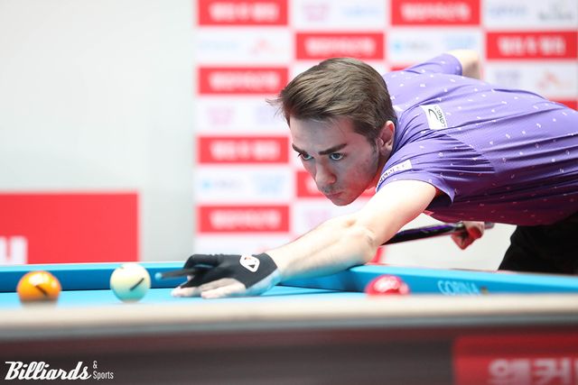 하샤시는 이번 시즌 프로당구 투어에 데뷔해 개막전에서 4강에 오르며 기대를 모았으나, 다음 투어부터 마지막 정규투어까지 상위 라운드에 올라가지 못했다.