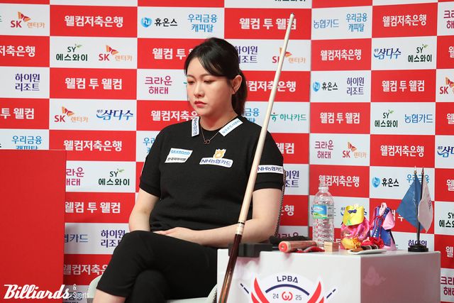 김민아는 8강에서 권발해(에스와이)의 돌풍을 잠재우며 준결승에 진출했다.