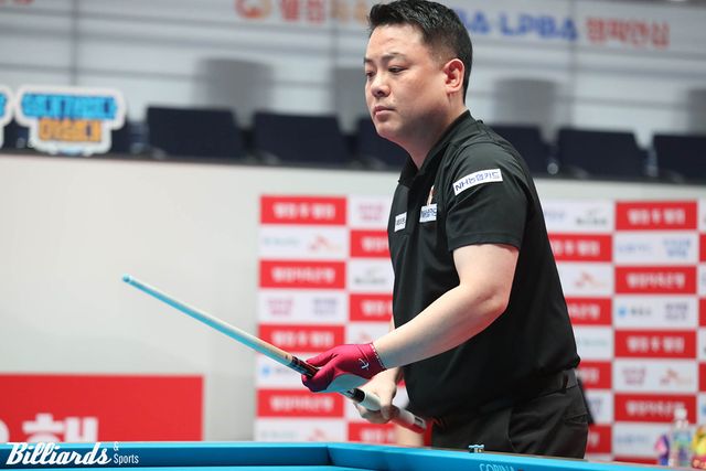 조재호는 지난 시즌 왕중왕전 'SK렌터카 PBA 월드챔피언십' 우승 이후 이번 시즌에 극도로 부진하며 데뷔 후 처음으로 한 번도 결승에 오르지 못했다.&nbsp;