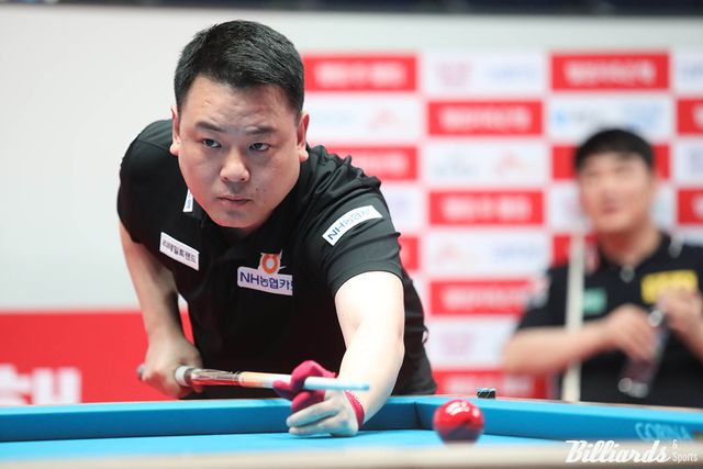 '슈퍼맨' 조재호(NH농협카드)가 8차 투어 '웰컴저축은행 PBA 챔피언십' 8강전에서 박주선을 3-1로 꺾고 시즌 첫 준결승에 진출했다.&nbsp; 사진=고양/이용휘 기자