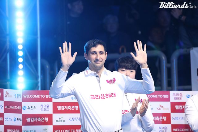 마르티네스는 이번 24-25시즌에 과연 남은 투어에서 정상을 지킬 수 있을까.