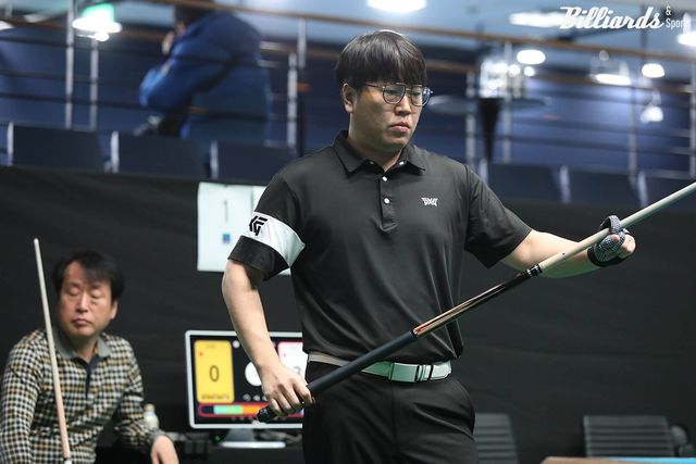 8강에서 김정규와 대결하는 박지호.