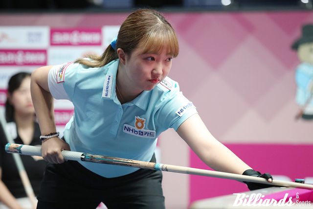 박정현과 대결 중인 황민지