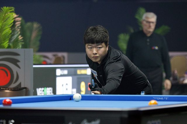 조명우는 16강전에서 마르코 자네티(이탈리아)를 50:49로 꺾고 극적으로 8강에 진출했다.