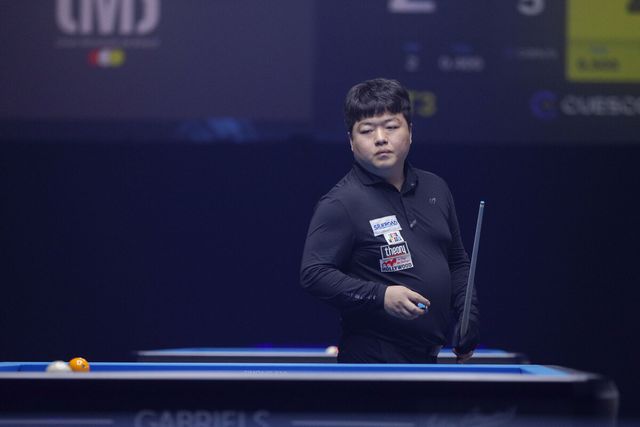 조명우는 18:30으로 크게 지고 있던 15이닝 공격에서 하이런 10점을 치며 28:30으로 추격에 성공했다.