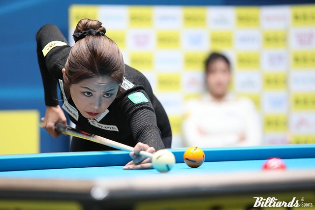 김가영은 22-23시즌과 23-24시즌, 24-25시즌에 열린 세 차례 휴온스 챔피언십을 우승해 3연패를 달성했다.