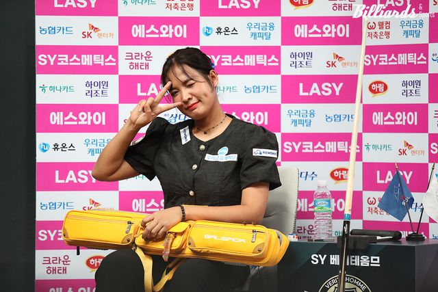 캄보디아 출신으로 20살 때 한국인과 결혼해 국내에 정착한 후 당구선수로 각종 대회를 섭렵하며 유명세를 얻은 것과 동시에 꾸준한 봉사활동으로 스타덤에 올랐다.