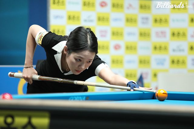 김도경은 전지우(하이원리조트)에게 19:18(27이닝)로 1점 차의 승르를 거뒀다.