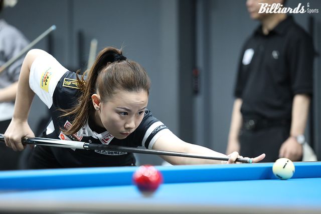 응우옌호앙옌니는 박다솜을 19:18로 어렵게 꺾고 64강에 진출했다.