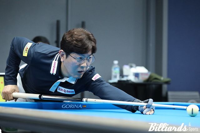 승부치기 끝에 문성원을 꺾고 64강에 오른 김재근.