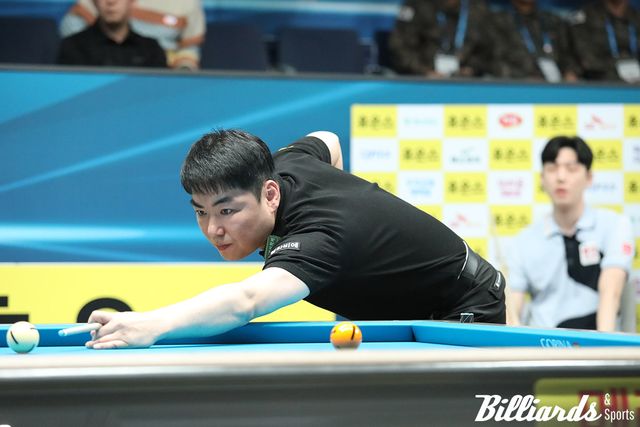 같은 시간 이상대는 한지승을 3-0으로 완파하고 64강에 진출했다.