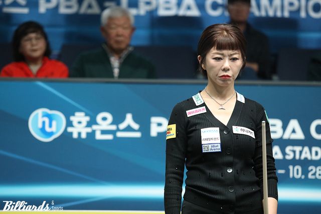 김가영(하나카드)가 24일 열린 휴온스 LPBA 챔피언십 16강전에서 백민주(크라운해태)에게 세트스코어 1-3으로 져 탈락하며 모든 기록 작성이 무산됐다.&nbsp; 사진=고양/이용휘 기자