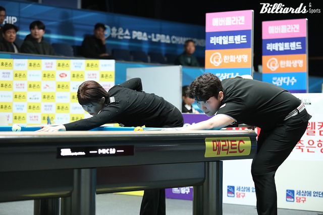 김가영 vs 백민주의 16강전 뱅킹 장면.