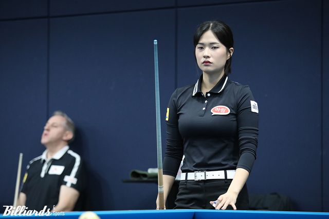 박정현은 이마리에게 세트스코어 3-0으로 승리를 거두고 데뷔 후 두 번째 8강 진출에 성공했다.