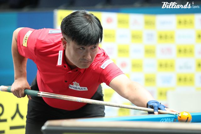 이충복(하이원리조트)은 64강에서 이상용을 3-1로 꺾고 32강에 올라왔다.