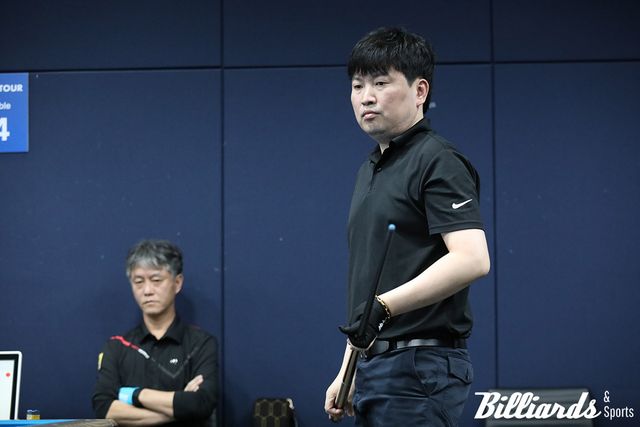 매 세트 초반 장타로 김영원을 강하게 압박한 원호수.