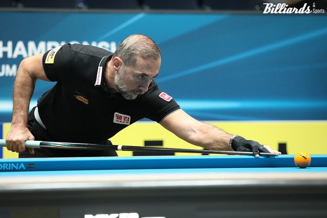 사이그너는 64년생으로 김영원과는 무려 43살의 나이 차가 난다.