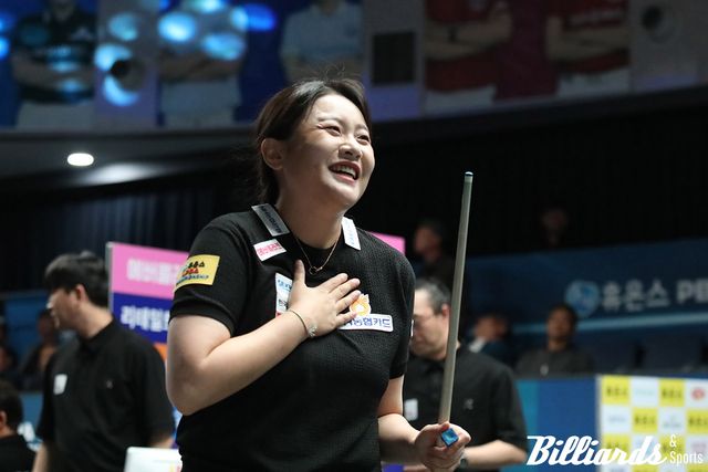 준결승전 승리 후 안도하는 김민아