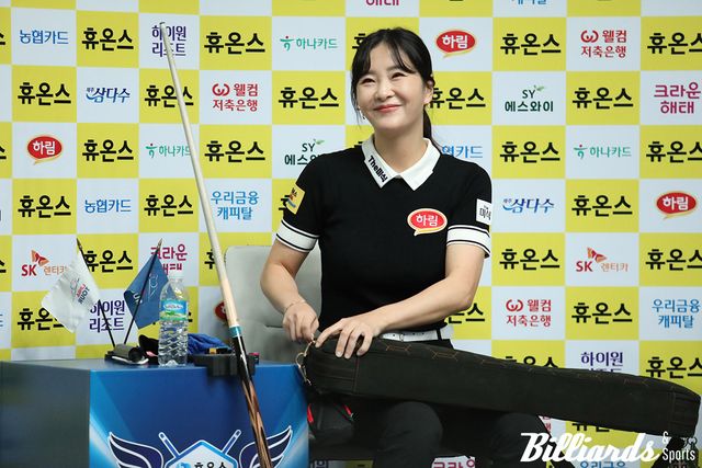 결승 진출을 확정한 김상아가 밝은 미소를 짓고 있다.