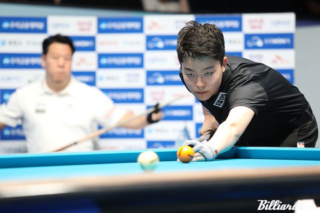 프로당구 1부 투어 정식 데뷔전이었던 지난 시즌 개막전 '우리금융캐피탈 챔피언십'에서 김영원은 준우승을 차지했다.