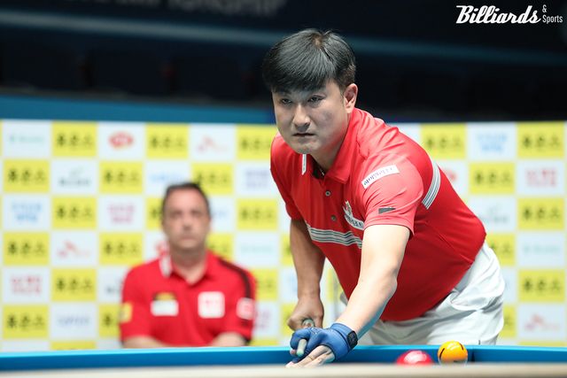 8강에서 아쉽게 패한 이충복.