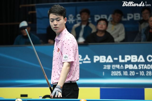 앞서 열린 준결승전에서 김영원은 베트남의 응우옌프엉린(하림)을 세트스코어 4-2로 꺾고 결승에 진출했다.