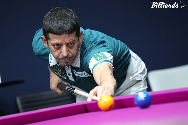 지난 시즌 한가위 당구 대전 준우승자인 무라트 나지 초클루(하나카드)는 이반 마요르(NH농협카드)를 3-1로 누르며 16강 진출에 성공했다.