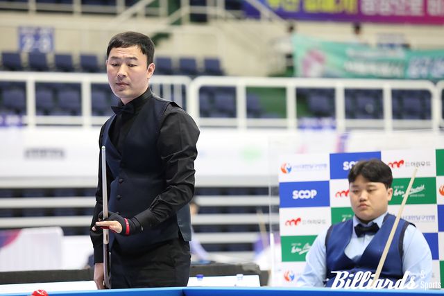 최완영은 막판까지 38:32로 정예성을 밀어 붙였지만 마지막 2점을 처리하지 못하고 역전패를 당하고 말았다.