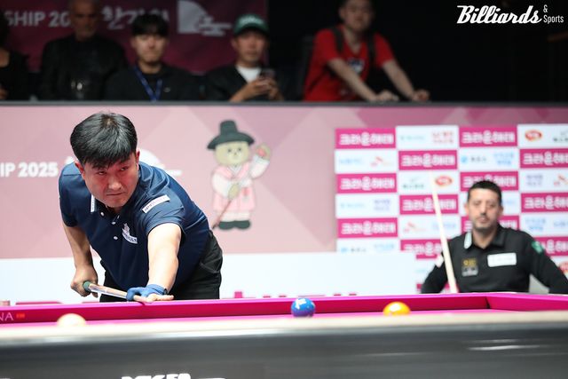 이충복(하이원리조트)은 4일 열린 16강전에서 지난해 준우승자 무라트 나지 초클루(하나카드)를 3-1로 꺾고 8강에 진출했다.&nbsp; 사진=고양/이용휘 기자