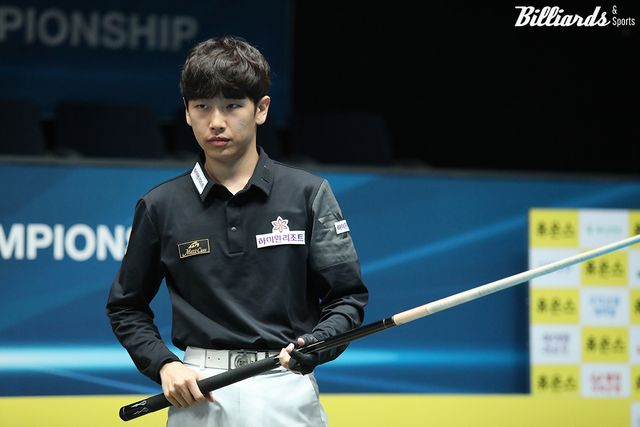 임성균(하이원리조트)은&nbsp;다비드 마르티네스(스페인·크라운해태)와 이충복(하이원리조트)을 꺾고 8강에 올라왔으나, 이승진에게 져 준결승행이 실패했다.