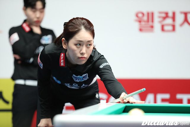 휴온스에 추가 영입된 최지민. 최지민은 2세트에 김세연과 복식조로 호흡을 맞춰 승리하며 팀에 4라운드 첫 승리를 안겼다. 사진=고양/이용휘 기자