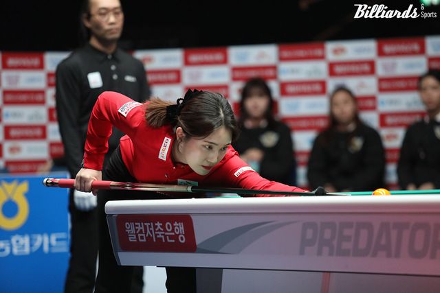 6세트를 승리하며 SK렌터카의 10연승을 견인한 강지은.&nbsp;