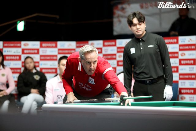 SK렌터카가 프로당구 PBA 팀리그에서 사상 두 번째 10연승을 달성했다. 사진은 세트스코어 2-2의 승부처 5세트 남자단식에서 1이닝에 11점 퍼펙트큐를 친 SK렌터카의 에디 레펀스(벨기에). 사진=고양/김민영 기자