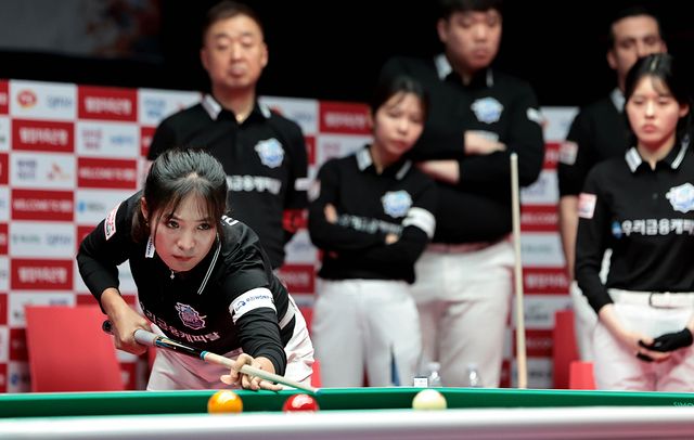 우리금융캐피탈 스롱 피아비(캄보디아)가 6세트 단식전에서 김가영(하나카드)을 퍼펙트큐로 제압했다.&nbsp; 사진=PBA 제공