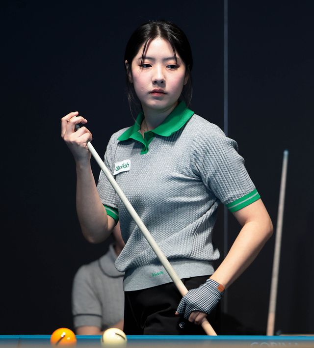 이선영은 마지막 공격에서 뱅크 샷 등 3점을 득점하며 24:23으로 이미정을 꺾었다.